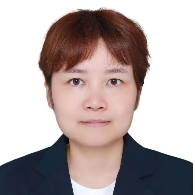黄玮